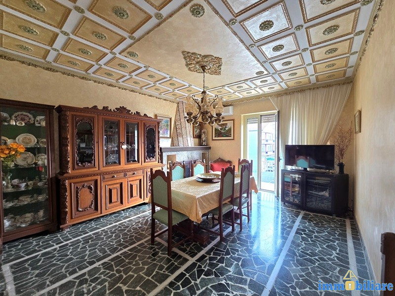 Appartamento angolare con garage